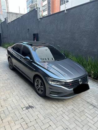 VOLKSWAGEN JETTA 1.4 250 TSI TOTAL FLEX R-LINE TIPTRONIC VOLKSWAGEN JETTA 1.4 250 TSI TOTAL FLEX R-LINE TIPTRONIC